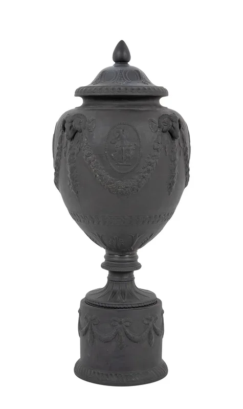 20th Century English Ceramic Urn in the Style of Wedgwood