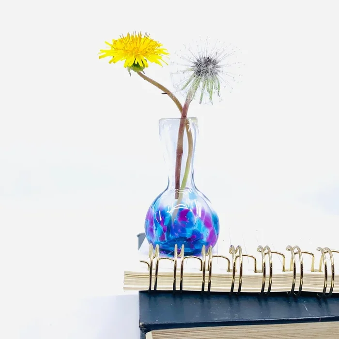 ‘Mom’s Little Dandelion Vase’, Artisan Bud Vase – Hannah