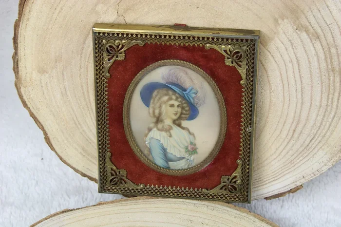 Antique French miniature portrait lady signed velvet