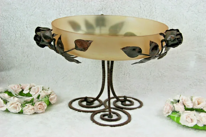 ART Nouveau French antique cast iron rose flowers Rose Glass bowl centerpiece