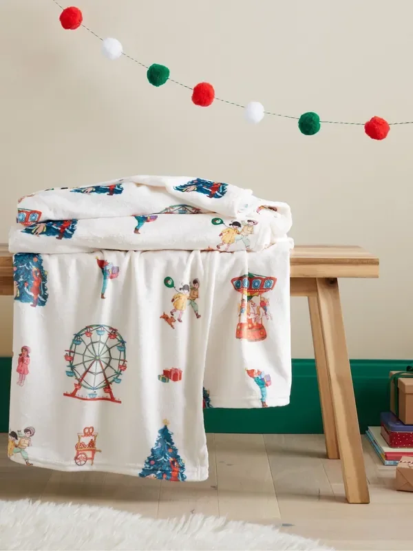 Belle & Boo Cream Christmas Fairground Cosy Fleece Blanket Throw