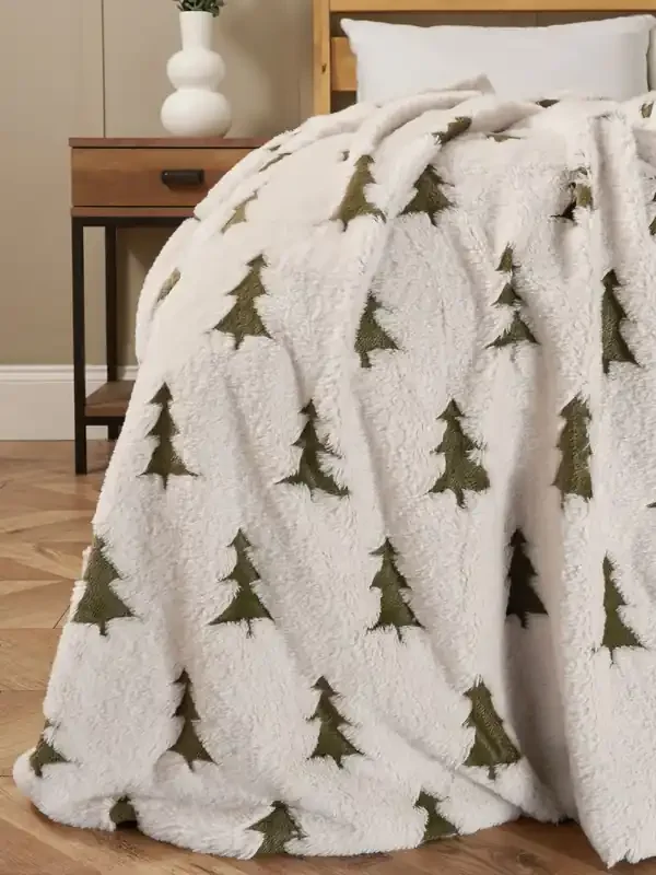 BHS Cream or Green Christmas Trees Faux Fur Throw