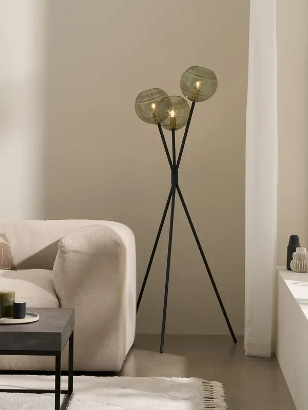 产品名称中包含顶级域名,检查并适当处理后再继续! MADE.COM Black/Green Mika Floor Lamp