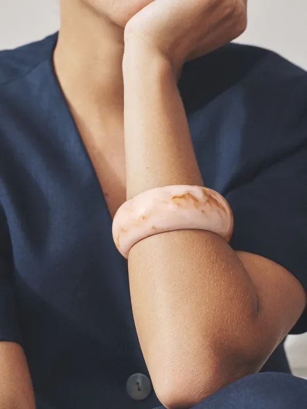 Cream Chunky Acrylic Bangle
