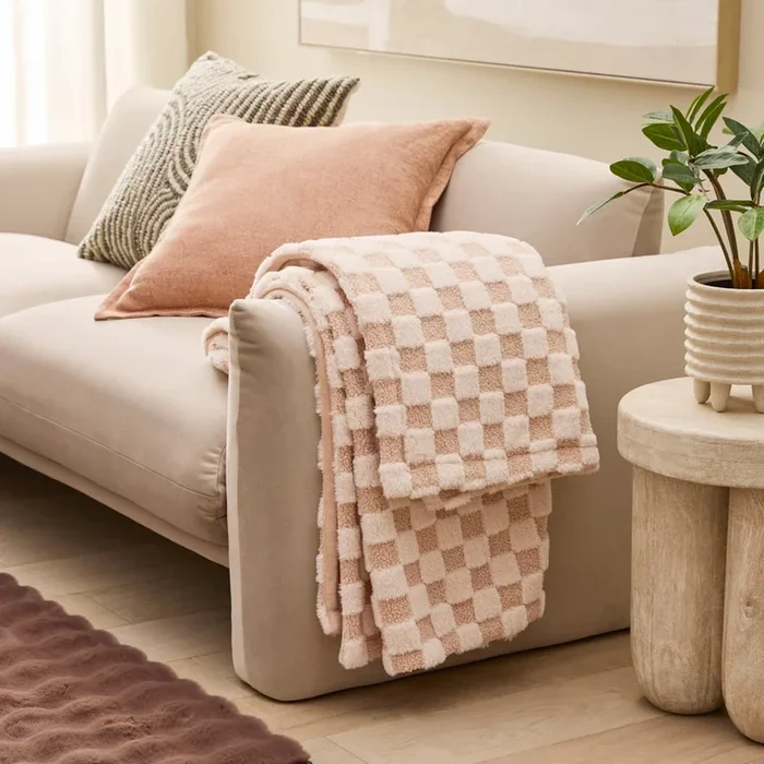Estonia Check Blush Throw
