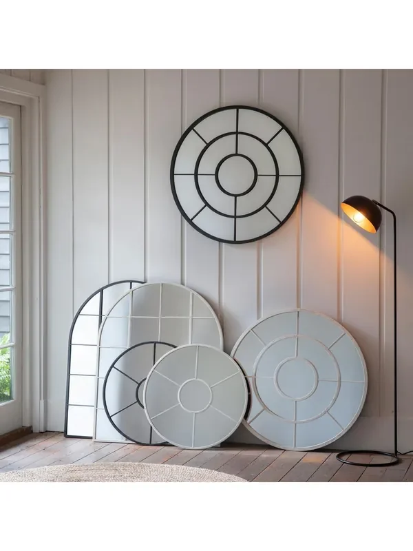 Gallery Home Black Valnor Round Mirror