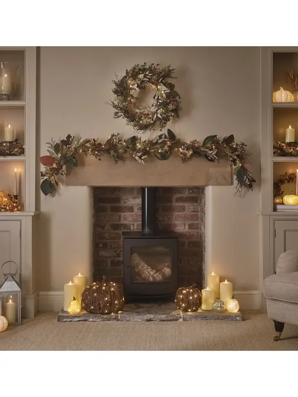 Lights4fun 2m Pre Lit Autumn Winter Garland