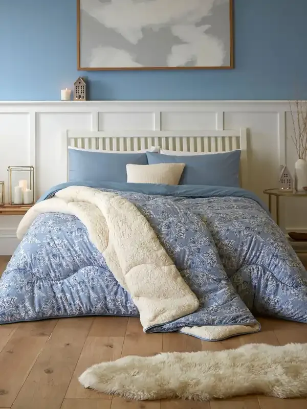 Night Lark Christmas Winter Wonderland Blue Cosy Throw Duvet