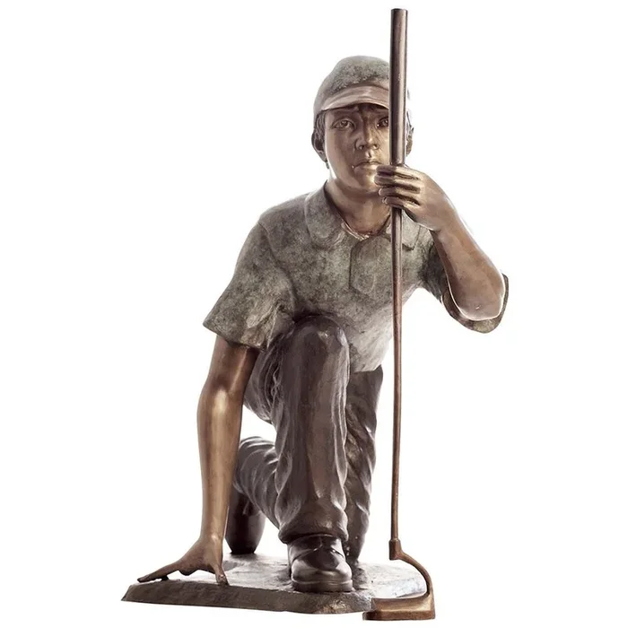 Reading the Green Golf Statue