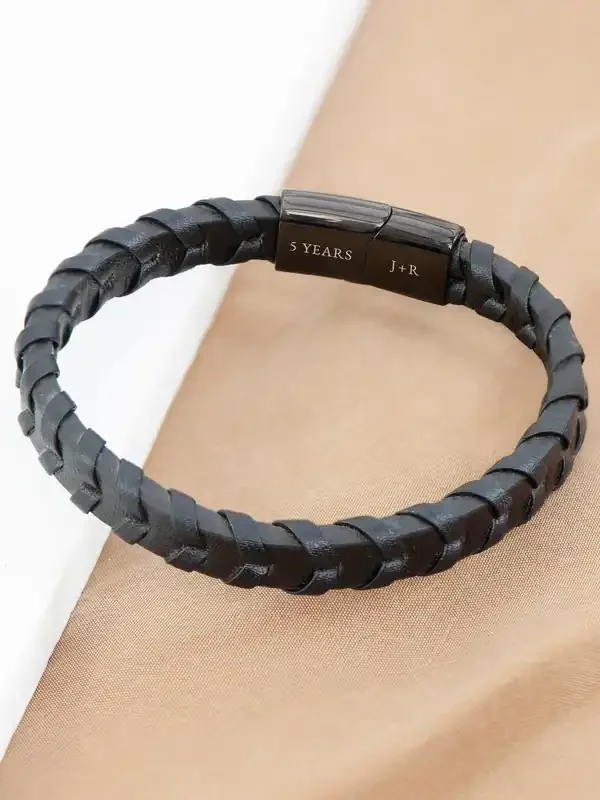 Treat Republic Mens Personalised Leather Chevron Black Bracelet