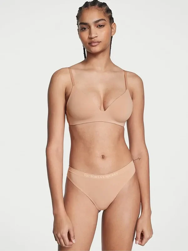 Victoria‘s Secret Praline Nude Thong Knickers