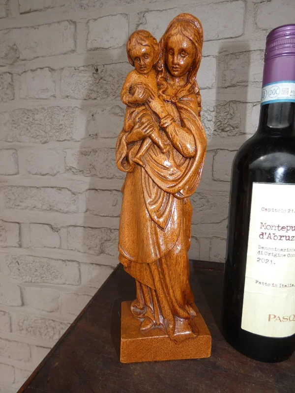 Vintage Flanders wood carved madonna Statue figurine