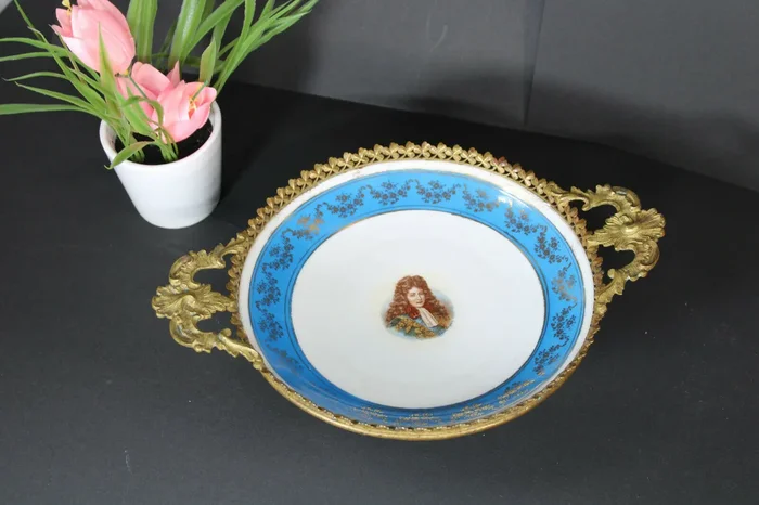 Vintage french porcelain brass Centerpiece bowl lion paws