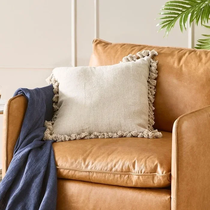 Yuri Natural Cushion
